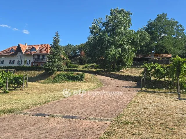 Eladó ház Tapolca 270 nm