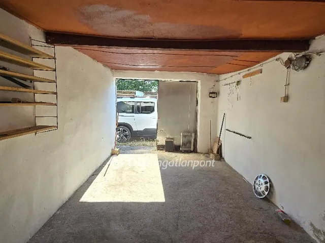 Eladó garázs Tapolca 14 nm