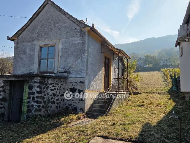 Eladó mezőgazdasági ingatlan Csabrendek 8002 nm