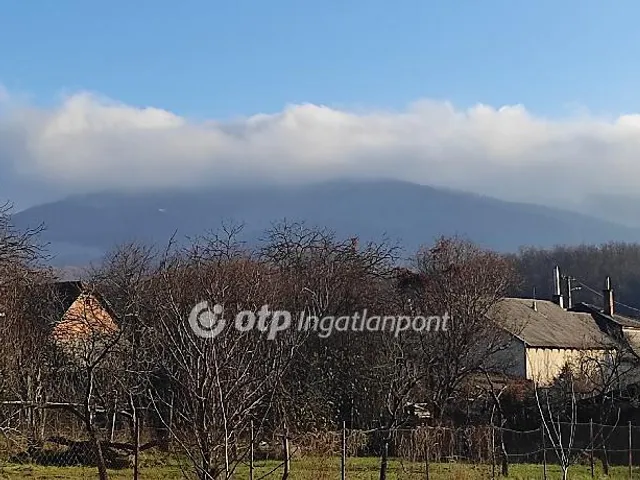 Eladó telek Pásztó, Hasznos 894 nm