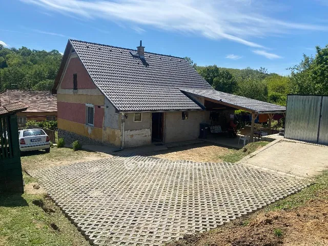 Eladó ház Csesztve 80 nm