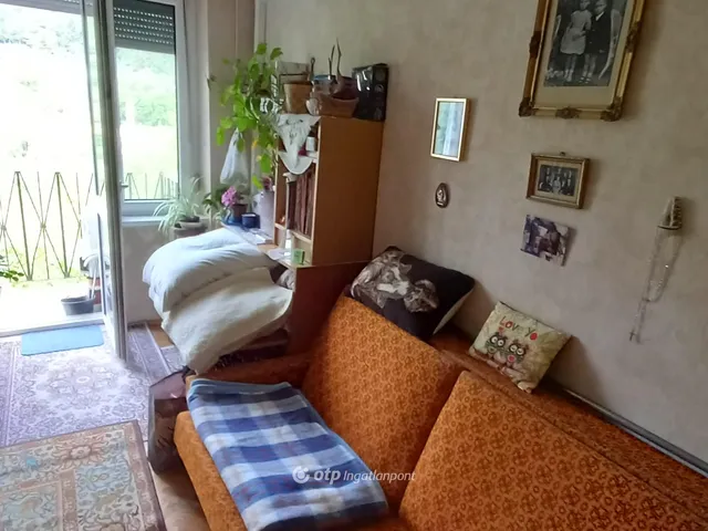 Eladó lakás Salgótarján, Vásártér 33 nm