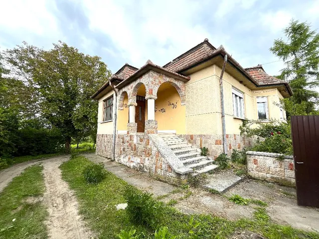 Eladó ház Hugyag 152 nm