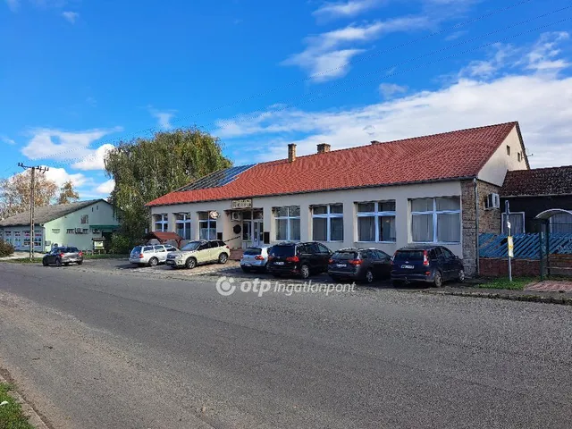 Eladó kereskedelmi és ipari ingatlan Drégelypalánk 470 nm