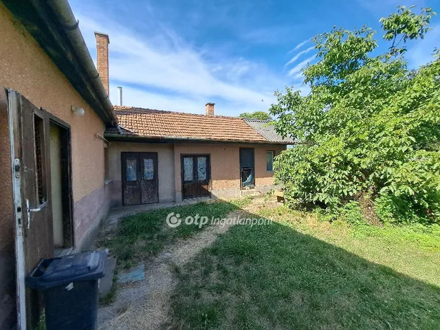 Eladó ház Ipolyszög, Csendes 74 nm