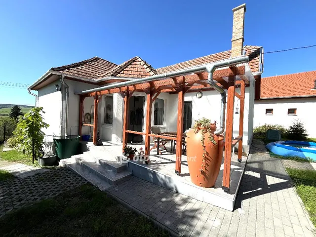 Eladó ház Szalmatercs 78 nm