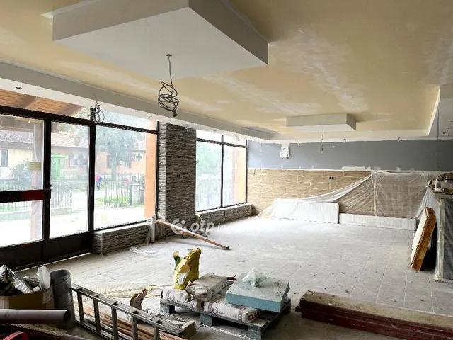 Eladó kereskedelmi és ipari ingatlan Rimóc 131 nm