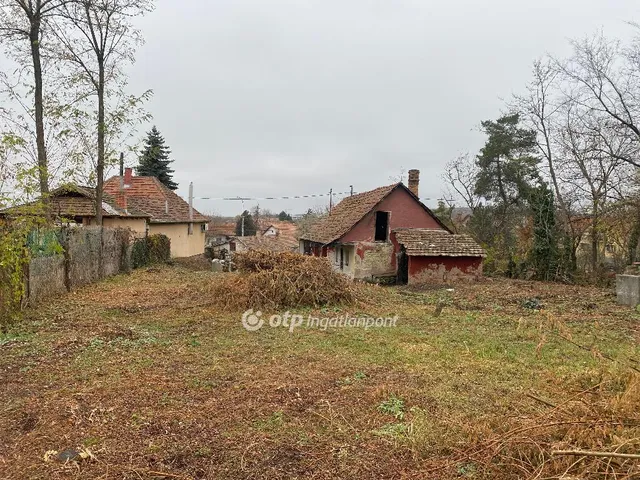 Eladó telek Veresegyház 901 nm
