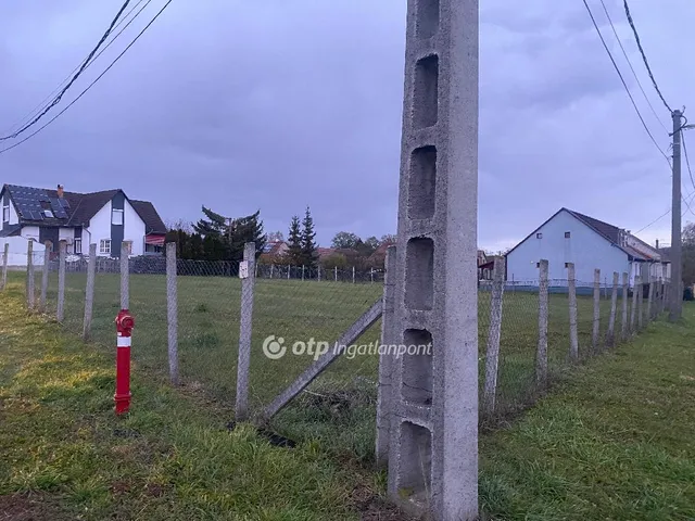 Eladó telek Magyarnándor 619 nm