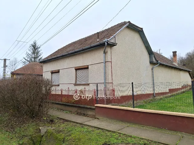 Eladó ház Csitár 96 nm