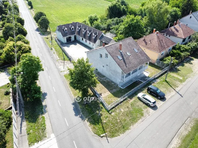 Eladó ház Szécsény 200 nm