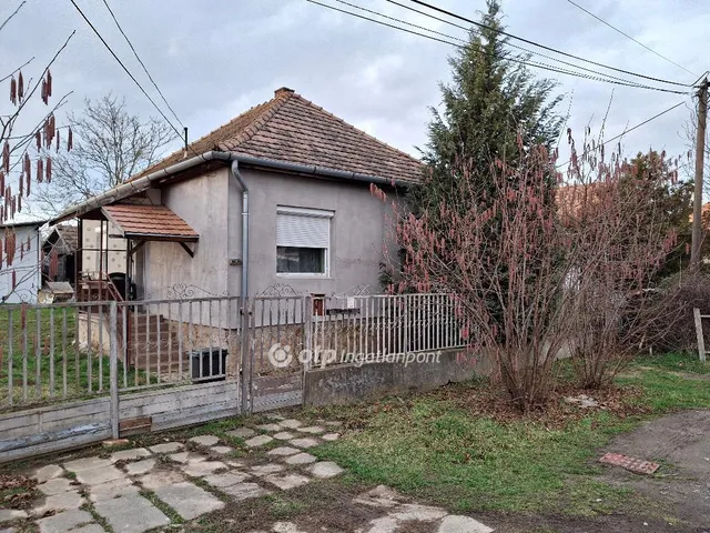 Eladó ház Mohora 75 nm