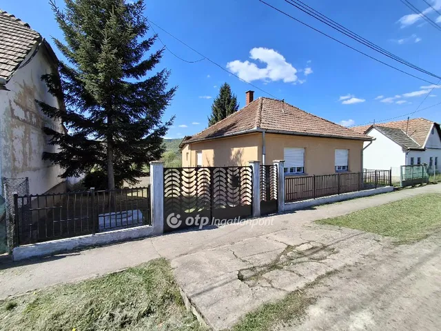 Eladó ház Litke 69 nm