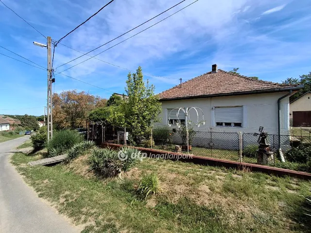 Eladó ház Nagylóc 108 nm