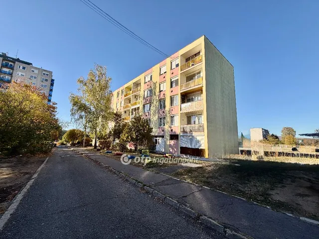 Eladó lakás Bátonyterenye 48 nm