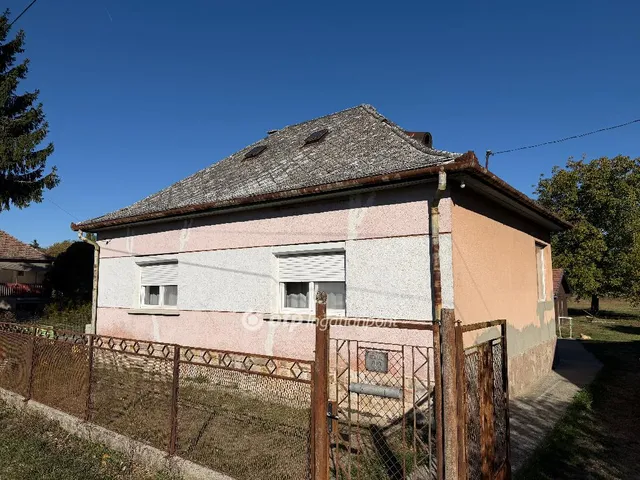Eladó ház Drégelypalánk 99 nm