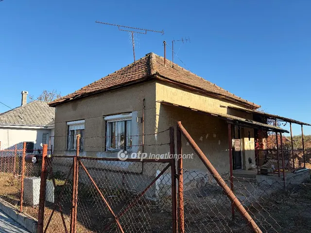 Eladó ház Ipolyvece 41 nm