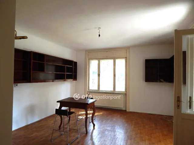Kiadó lakás Budapest II. kerület, Pasarét 130 nm