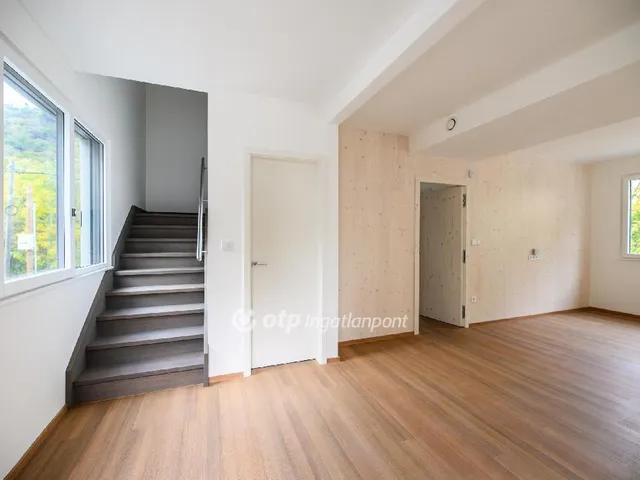 Eladó ház Budapest II. kerület, Hűvösvölgy 230 nm