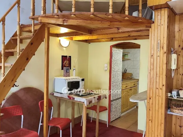 Eladó lakás Budapest VI. kerület 42 nm