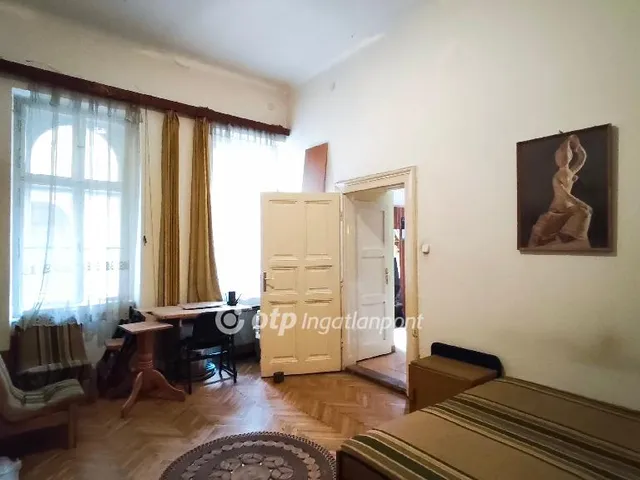 Eladó lakás Budapest VI. kerület, Kodály körönd 42 nm