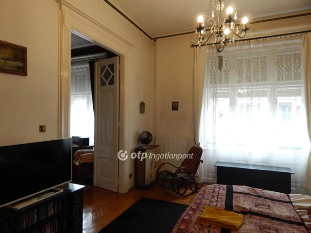 Eladó lakás Budapest VI. kerület 112 nm
