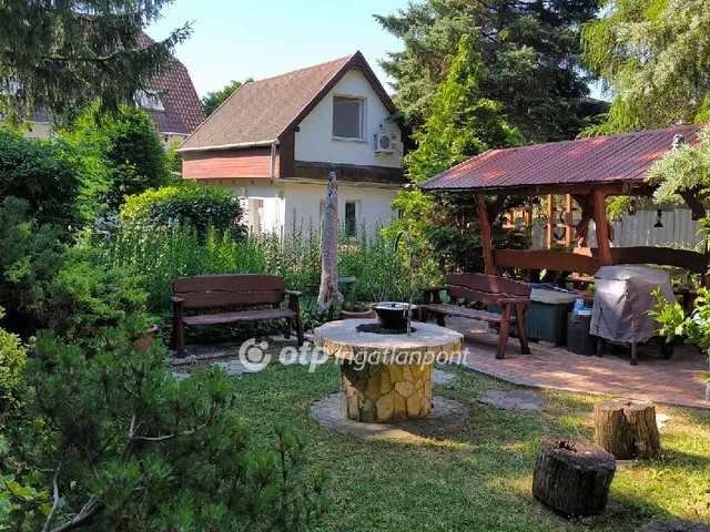 Eladó ház Budapest XXII. kerület, Kápolna utca körzete 260 nm
