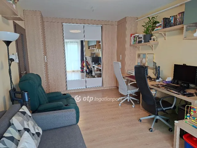 Eladó lakás Budapest III. kerület, Békásmegyer 56 nm