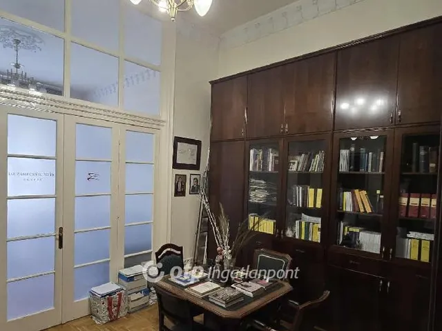 Eladó lakás Budapest VI. kerület 106 nm