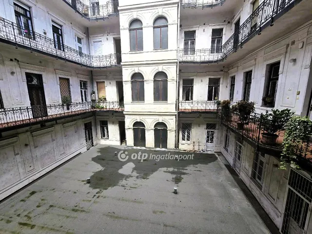 Eladó lakás Budapest VI. kerület 106 nm