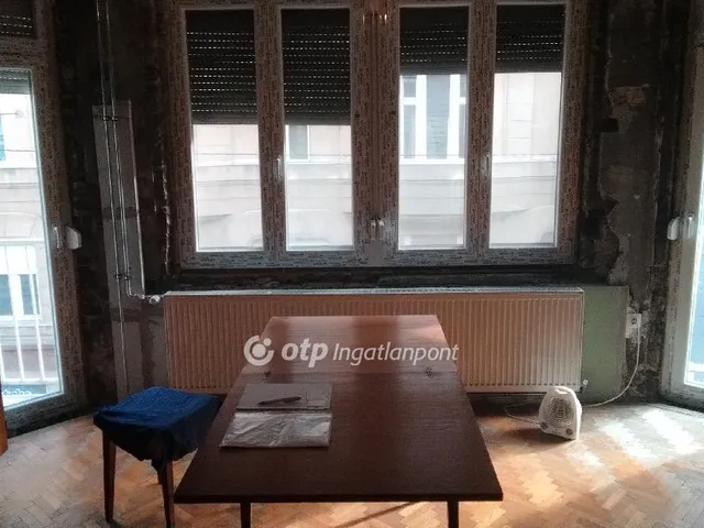 Eladó lakás Budapest VII. kerület 96 nm