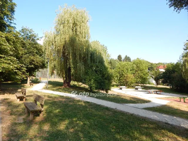 Eladó ház Budapest II. kerület, Pesthidegkút-Ófalu 360 nm