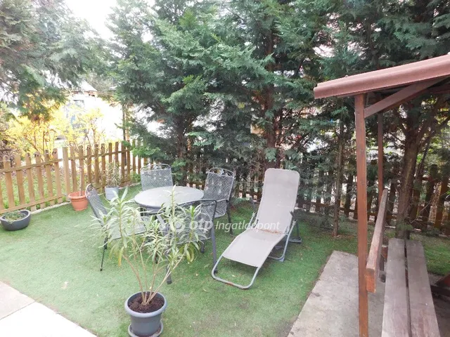 Eladó ház Budapest III. kerület, Csillaghegy 185 nm