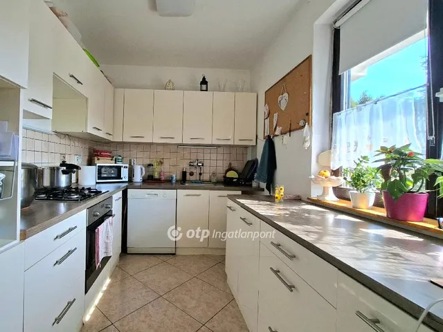Eladó ház Budapest XVII. kerület 242 nm