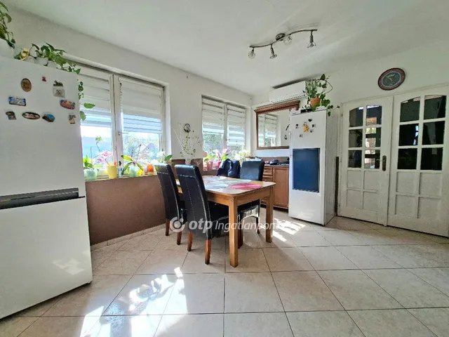 Eladó ház Budapest XVII. kerület 242 nm