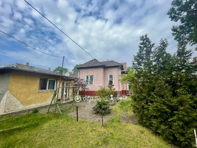 Eladó ház Budapest XIX. kerület, Kispest 145 nm