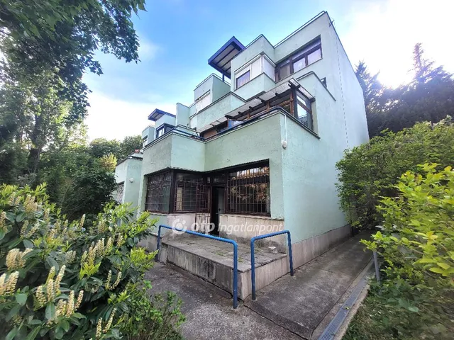 Eladó lakás Budapest II. kerület 66 nm