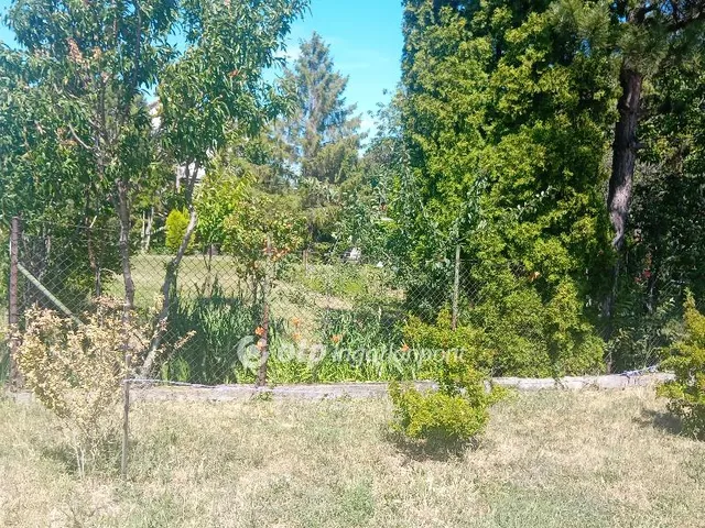 Eladó telek Pomáz 748 nm