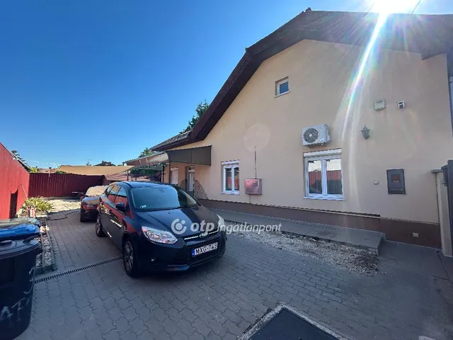 Eladó ház Budapest XV. kerület 65 nm
