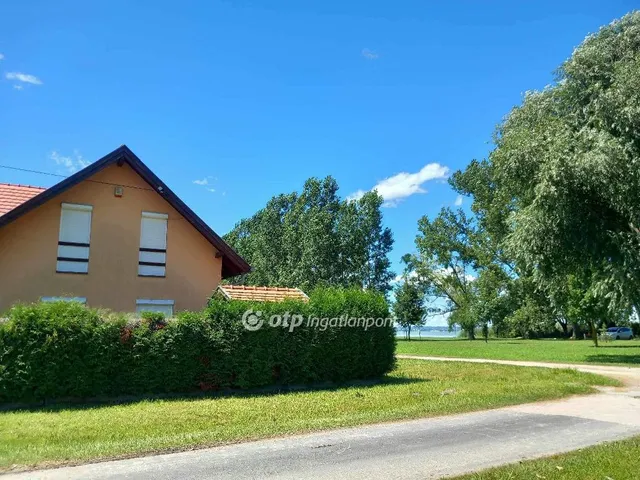 Eladó üdülő és hétvégi ház Balatonberény 80 nm