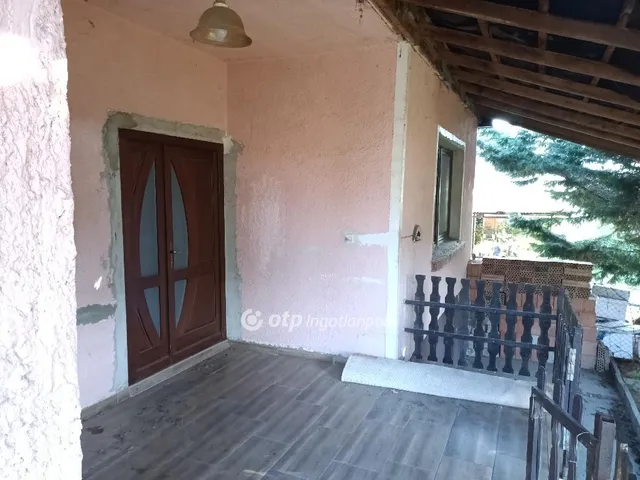 Eladó ház Isaszeg 232 nm