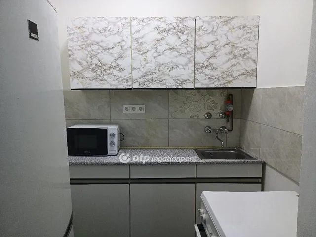 Eladó lakás Pécel 41 nm