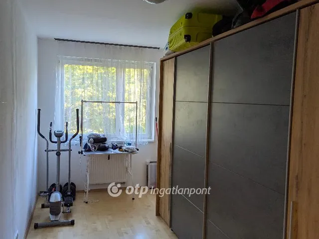 Eladó lakás Budapest III. kerület 65 nm