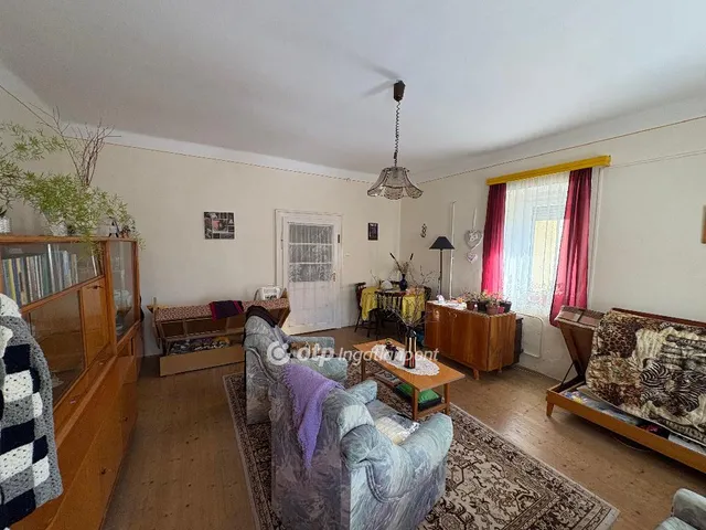 Eladó ház Szigetcsép 87 nm