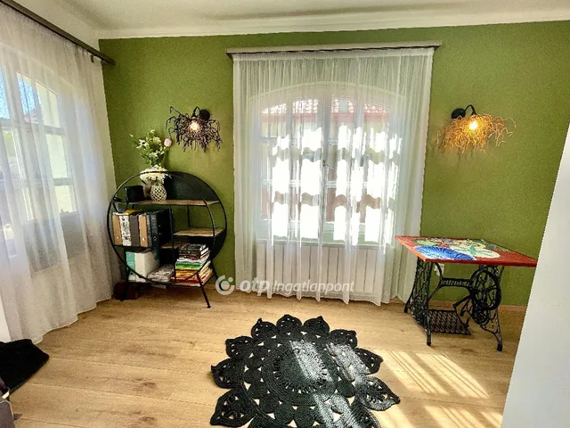 Eladó ház Budakalász 210 nm