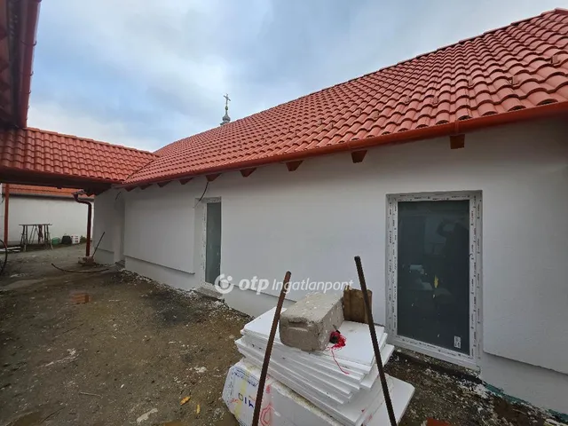 Eladó ház Budakalász 48 nm