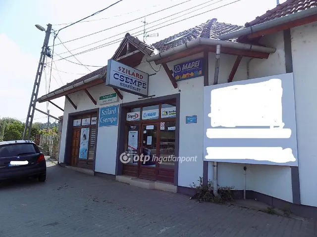 Kiadó kereskedelmi és ipari ingatlan Üröm 180 nm