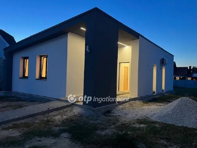 Eladó ház Vép 81 nm