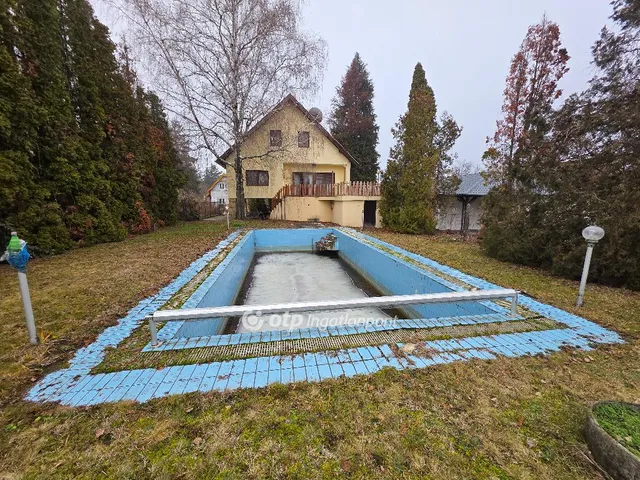 Eladó ház Velence 164 nm