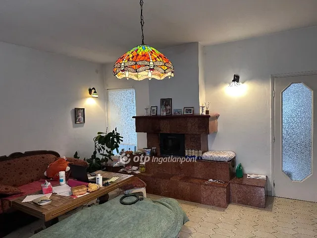 Eladó ház Kisbajcs 190 nm